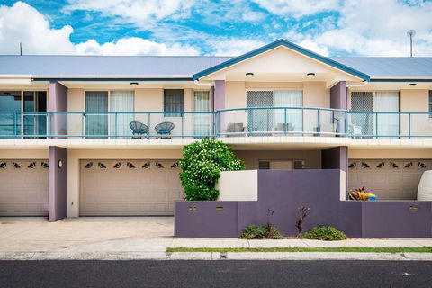 Driftwood - Modern Townhouse - VIC Tourism 0