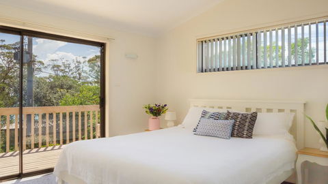 Driftwood Beachfront @ Vincentia - VIC Tourism 3