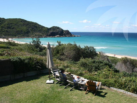 Dunes Chalet - VIC Tourism 0