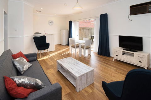 Dunsborough Town Units - VIC Tourism 2