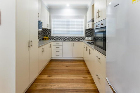 EAGLE VIEW UNIT 5 STAR - VIC Tourism 3