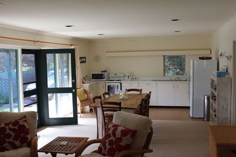 East Street Retreat - VIC Tourism 2