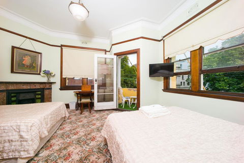 East Sydney Hotel - VIC Tourism 2