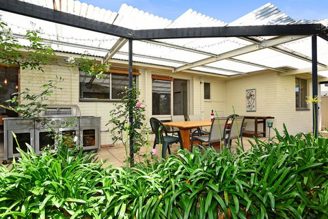 Eden On Eden - VIC Tourism 1