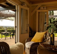 El Camino country cottage with terrace and stunning views - VIC Tourism