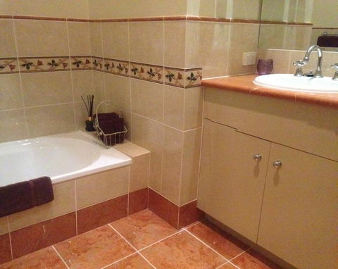 Elindale House Bed & Breakfast - VIC Tourism 3