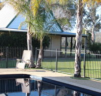 Elinike Guest Cottages - VIC Tourism