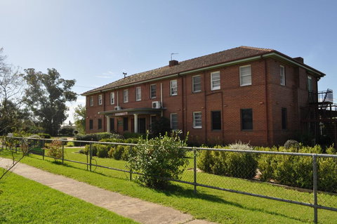 Elm And Wren Guesthouse - VIC Tourism 0