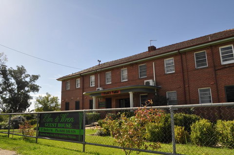 Elm And Wren Guesthouse - VIC Tourism 3