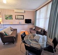 Elm Lodge Bright - VIC Tourism