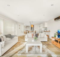 Family House With BBQ Deck Water View and Parking - VIC Tourism