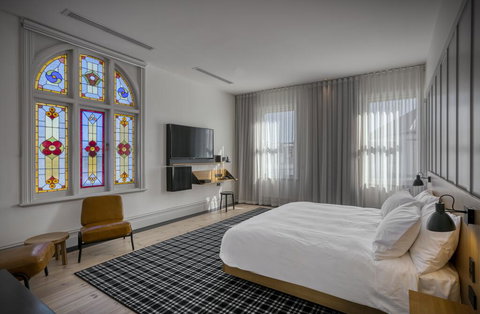 Farmers Home Hotel - VIC Tourism 3