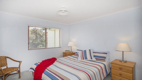 Fathoms 17 - Mollymook ALL LINEN PROVIDED - VIC Tourism 2