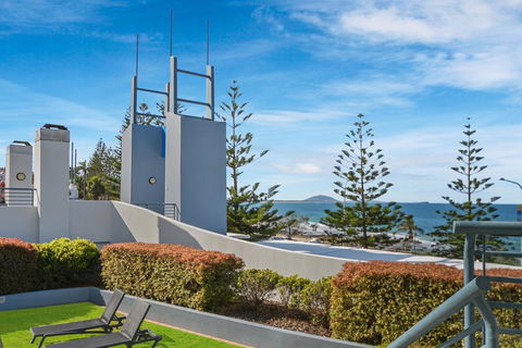 FAVOURITE GET-AWAY ON THE BEACHFRONT - VIC Tourism 3