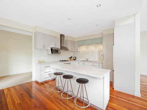 Felicity - VIC Tourism 1