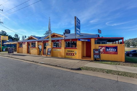 Fernvale Hotel Motel - VIC Tourism 0