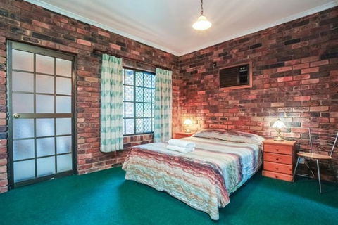 Fernvale Hotel Motel - VIC Tourism 2