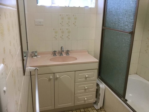 First Floor Unit With Waterviews From Your Balcony! - VIC Tourism 2