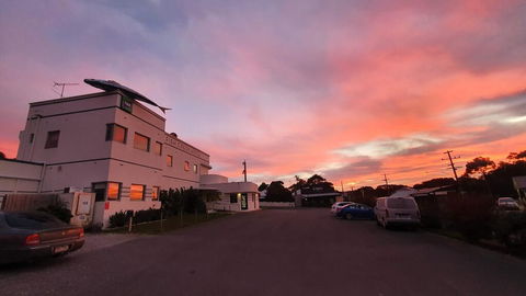 Fish Creek Hotel - VIC Tourism 0