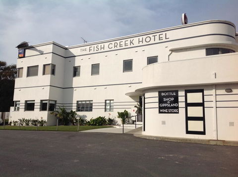 Fish Creek Hotel - VIC Tourism 1