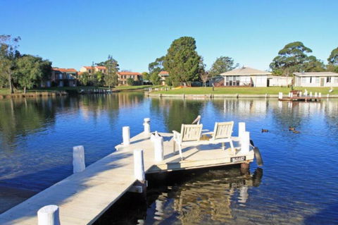 Fisherman's Delight Waterfront - VIC Tourism 0