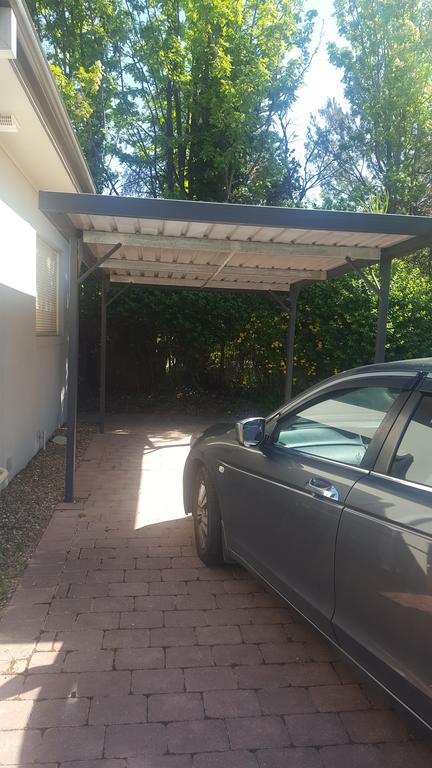 Flat In Heart Of Griffith - VIC Tourism 0