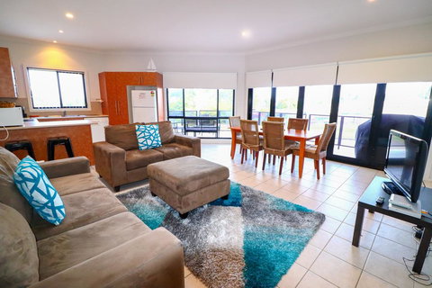 Flexi At Belmont - VIC Tourism 2