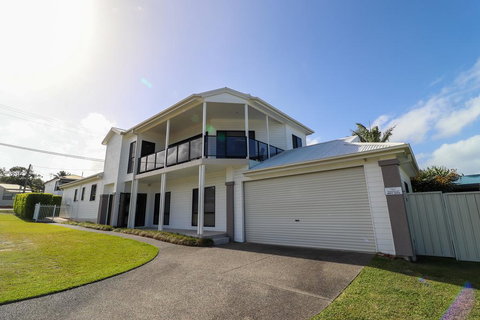 Flexi At Belmont - VIC Tourism 0