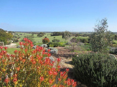 Flour Cask Bay Retreat - VIC Tourism 0