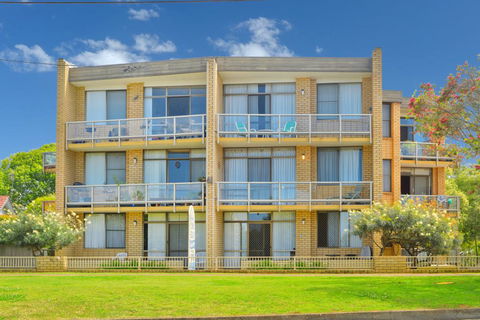 Flynns Beach Apartments 4, 41 Pacific Drive - VIC Tourism 3