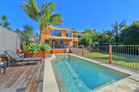 Flynns Beach Retreat - VIC Tourism 0