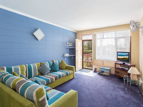 Forster Holiday Lodge 09 - VIC Tourism 3