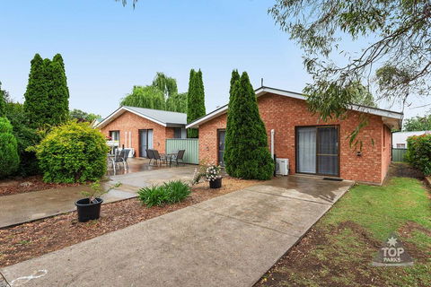 Fossicker Caravan Park - VIC Tourism 3