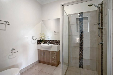 GALBRAITH BEACH STUDIO 2 - VIC Tourism 2