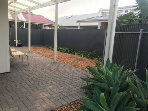 Gawler Townhouse 1 Bedroom - VIC Tourism 2