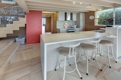 Getaway - Waterfront Island Living - VIC Tourism 2