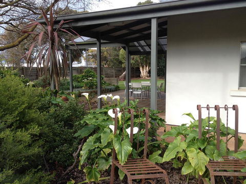 Girraween House - VIC Tourism 1