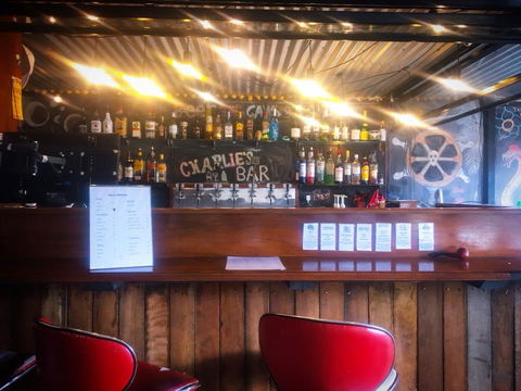 Gladstone Backpackers - VIC Tourism 2