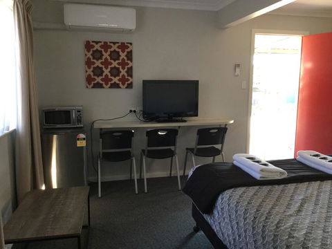 Glenrowan Kelly Country Motel - VIC Tourism 3