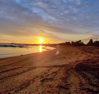 Goat Island Bungalow - VIC Tourism