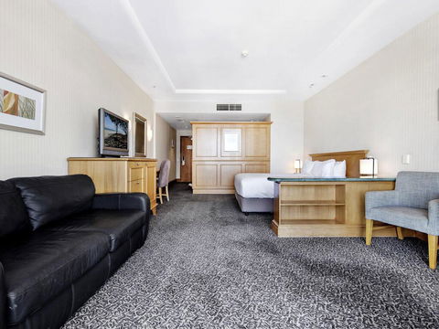 Gold Tower Private 2 Bedroom Dual Key - VIC Tourism 1