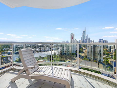 Gold Tower Private 2 Bedroom Dual Key - VIC Tourism 2