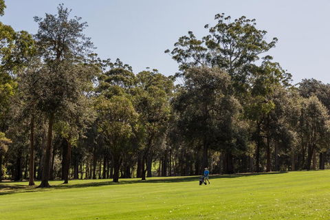 Golfer's Retreat, Mollymook - VIC Tourism 0