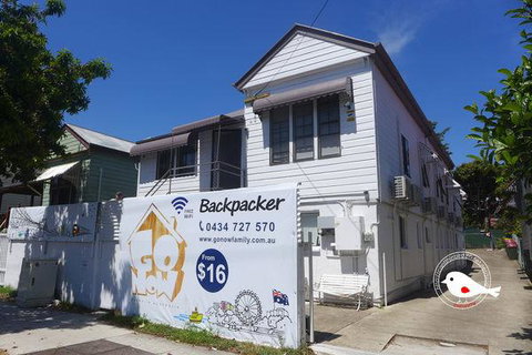 Gonow Family Backpackers Hostel - VIC Tourism 0
