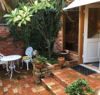 Gorgeous studio 2 minutes from the heart of Subiaco - VIC Tourism