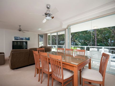 Government Road, Unit 03, 153, Bagnalls Beach Apartment - VIC Tourism 3