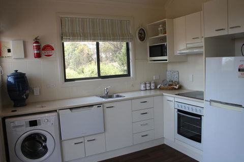 Grace Cottages - VIC Tourism 2