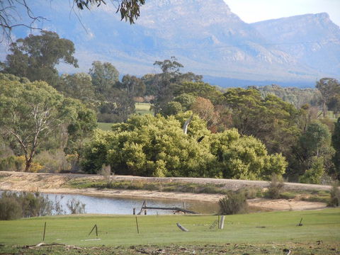 Grampians Old Man Emu Stay - VIC Tourism 0