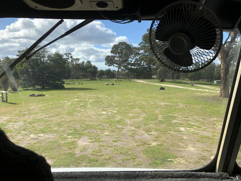 Grampians Old Man Emu Stay - VIC Tourism 1