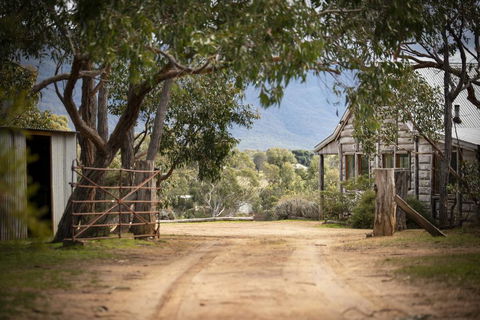 Grampians Pioneer Cottages - VIC Tourism 2